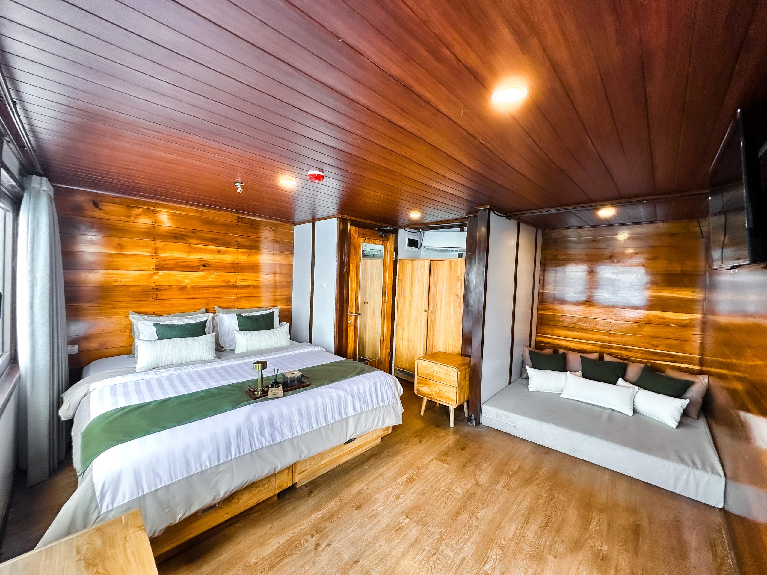 Open Deck