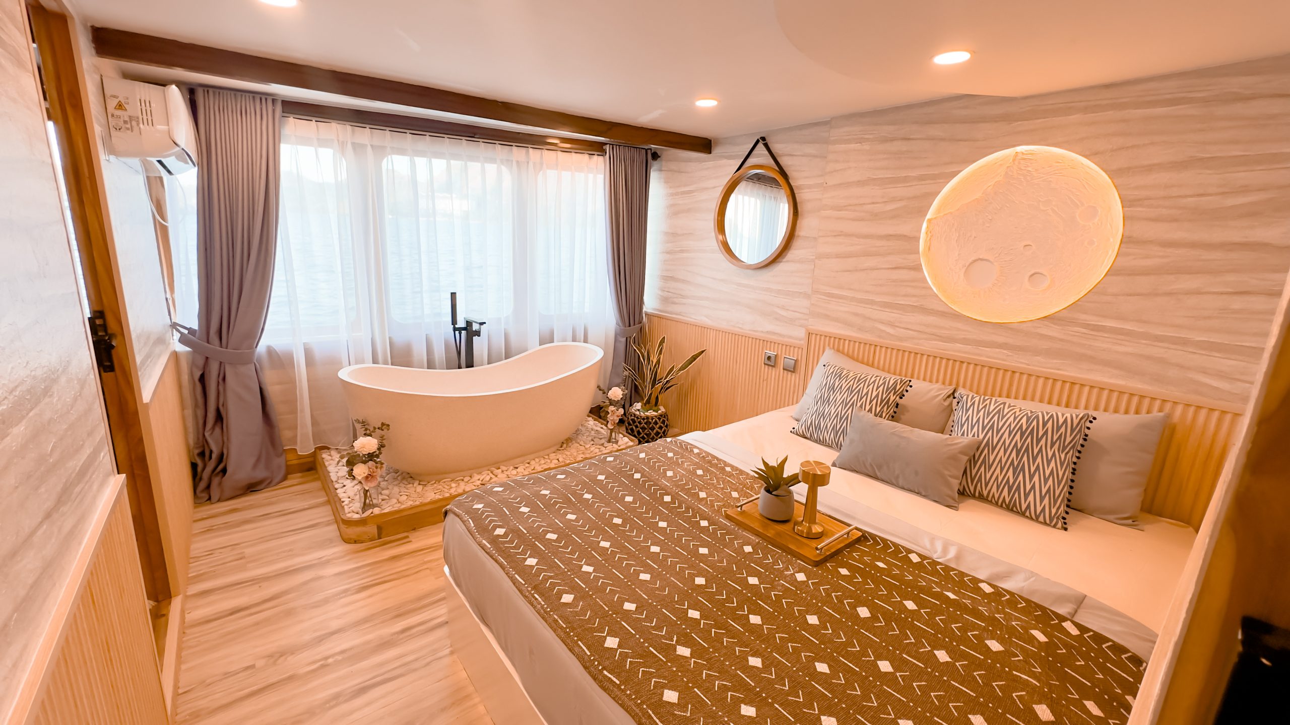 Sun Deck Access