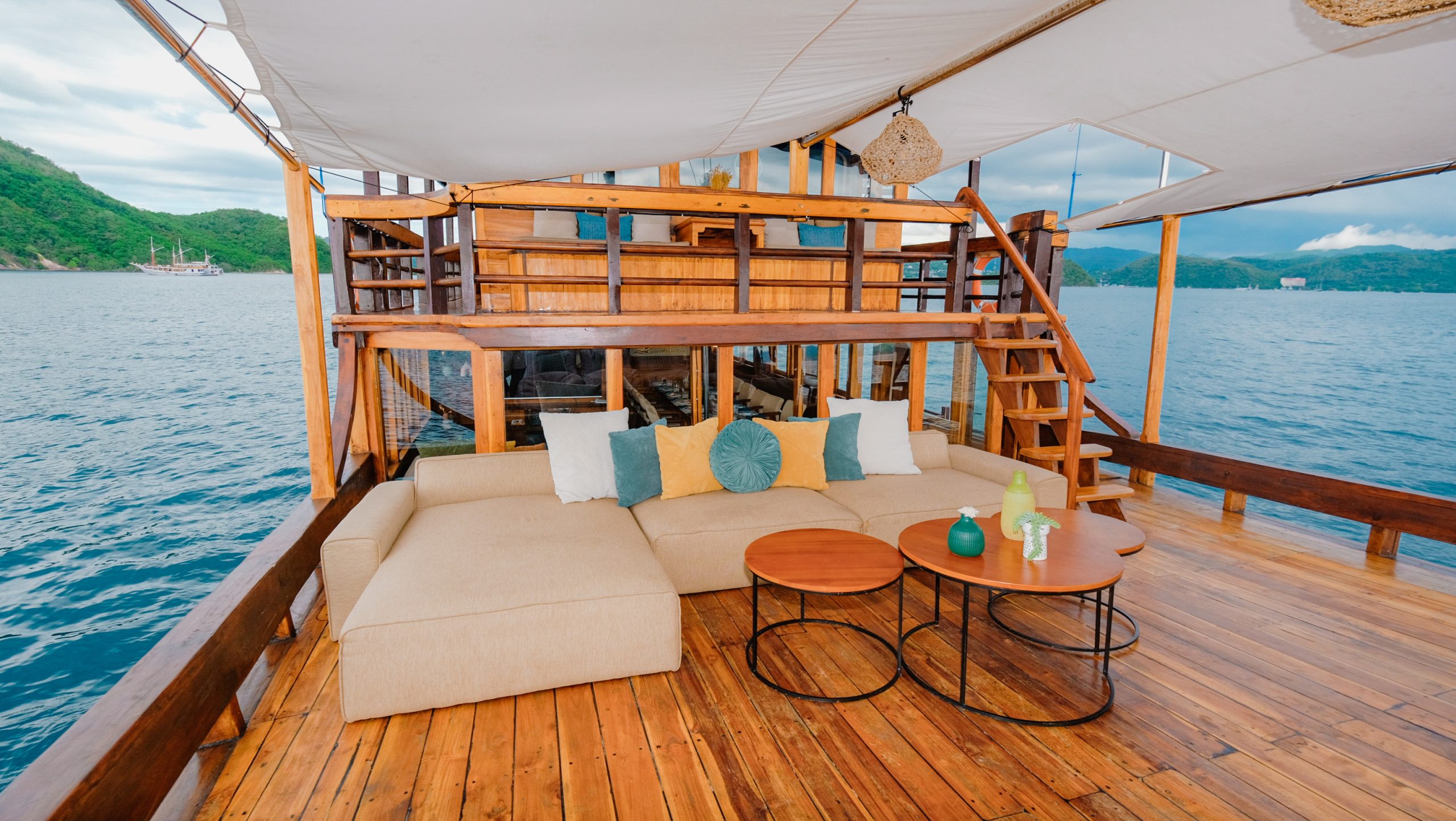Open Deck